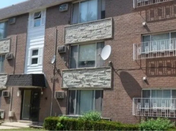 5710 108th St, Chicago Ridge, IL 60415