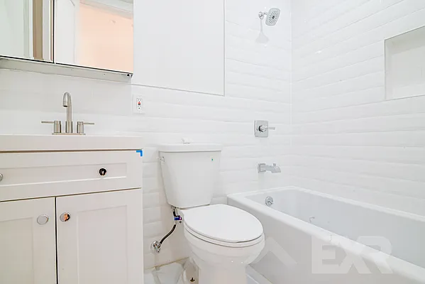 Rented by EXR | media 7