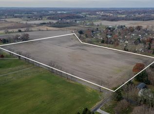 Pinedale St NE, Hartville, OH 44632