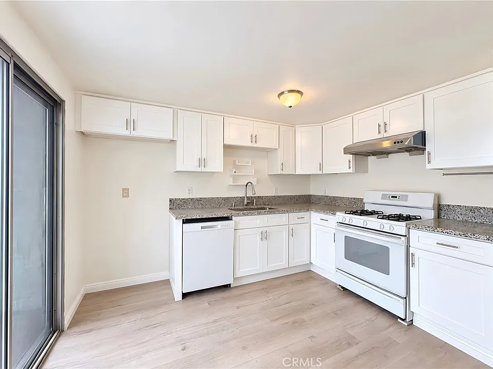 5640 Riverside Dr #116