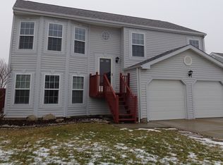 136 Windward Dr, Pataskala, OH 43062