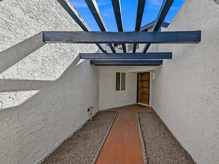 7725 E Rovey Ave — Photo 27