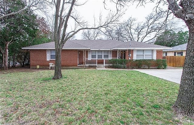 1st image of 402 E Main St