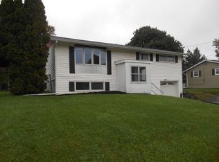 110 Willow Wood, Camillus, NY 13031