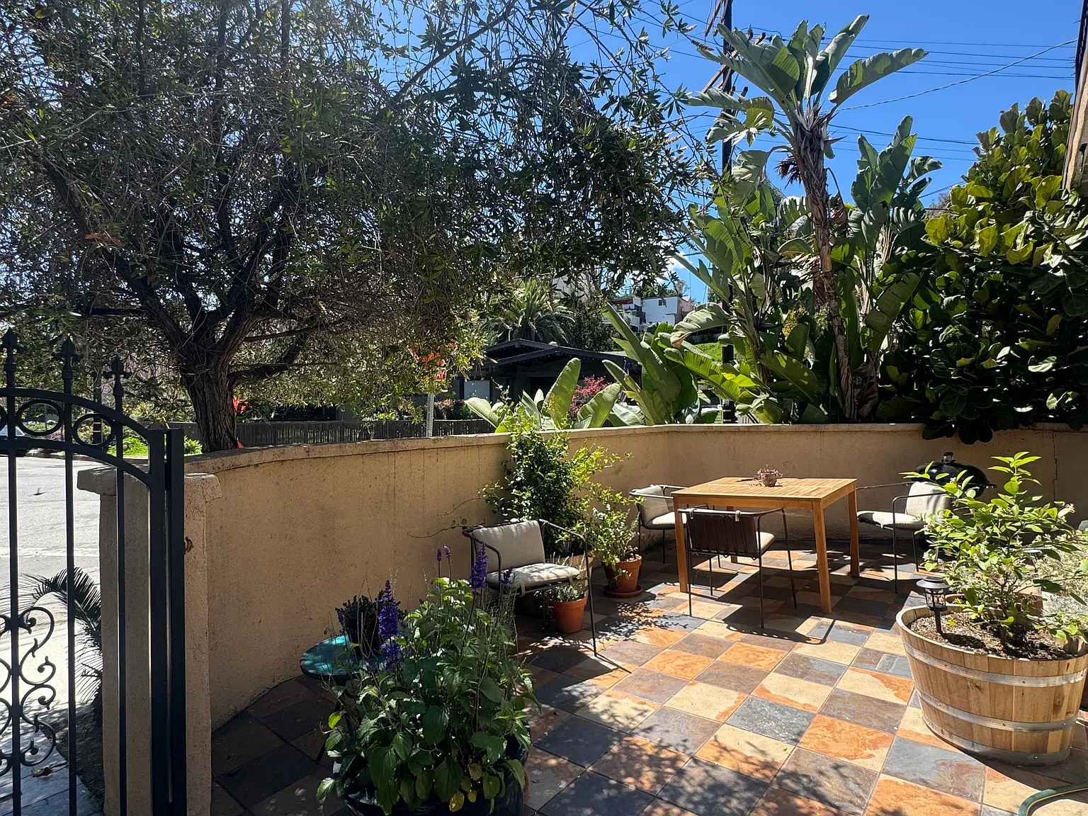 6431 Primrose Ave — Photo 4