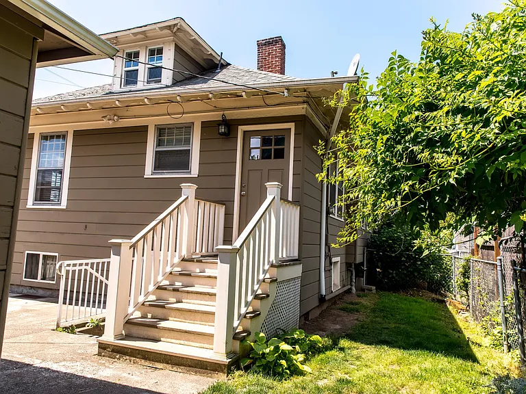 3234 SE Cesar E Chavez Blvd — Photo 43