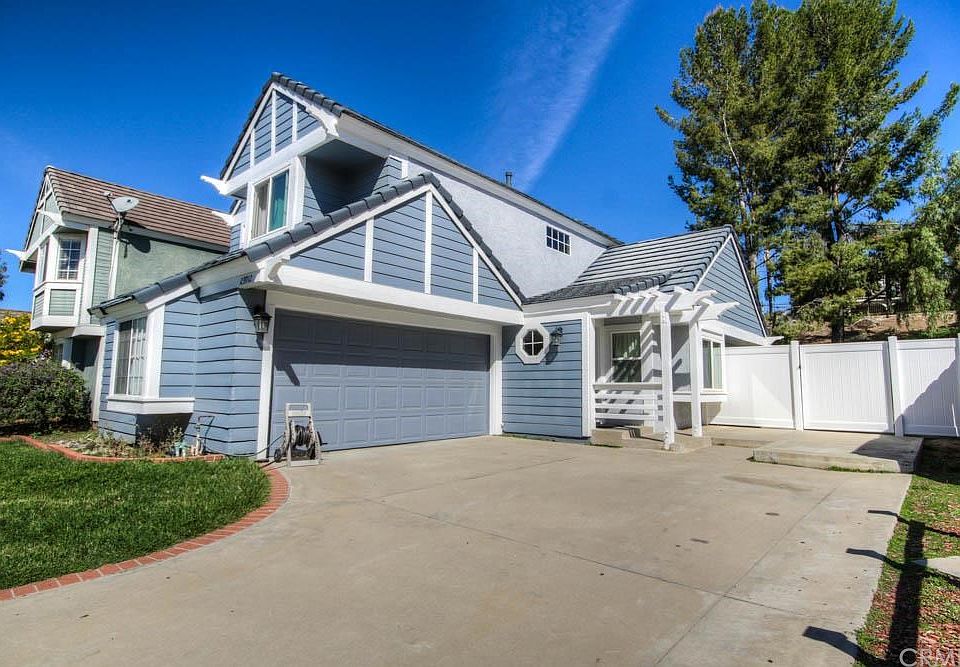 1st image of 23912 Falconer Dr