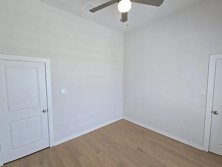 16723 Lake Austin St — Photo 21