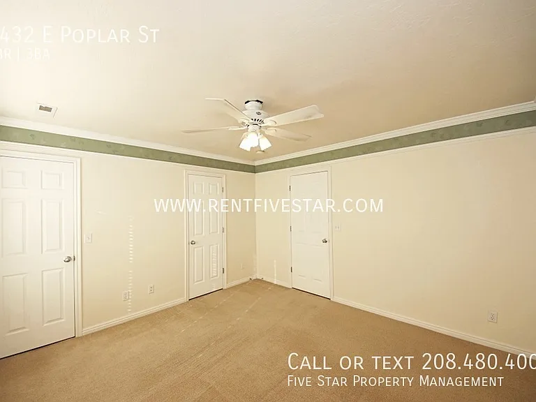 1432 E Poplar St — Photo 8