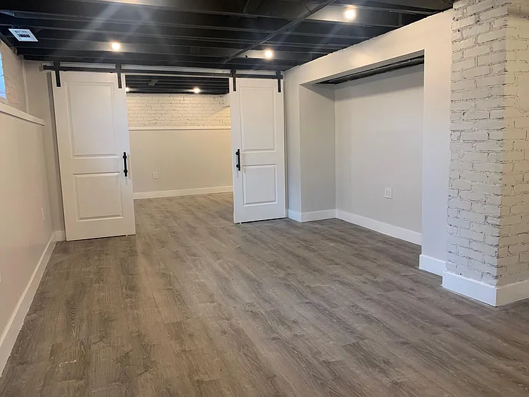 2222 S Acoma St — Photo 15
