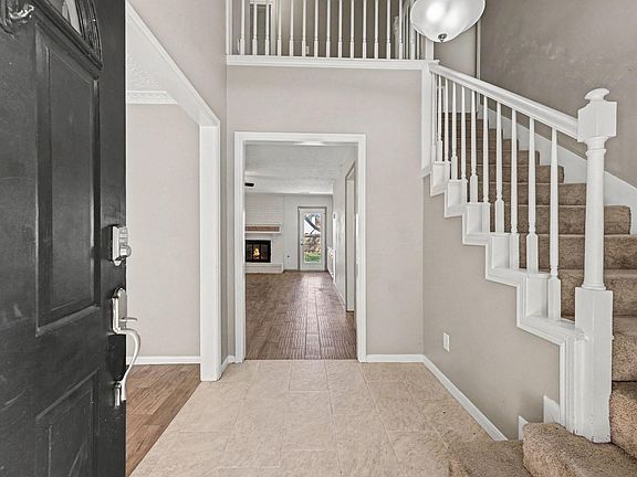 4th image of 930 Bent Creek Ct