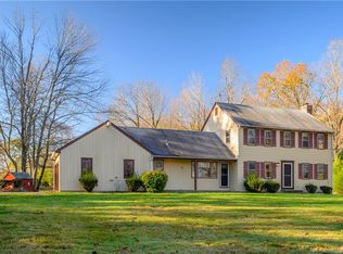 13 Old Green Rd, Sandy Hook, CT 06482