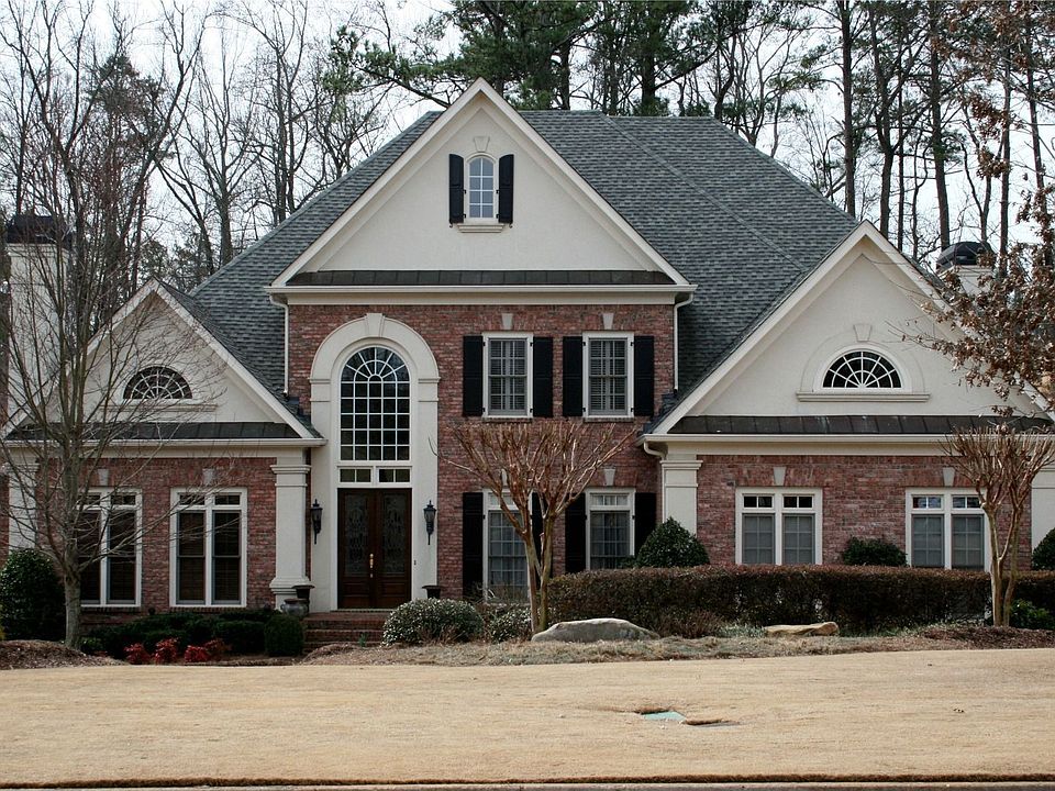 1st image of 2450 Sugarloaf Club Dr