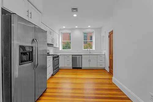 79 Perkins St #2 Photo 1