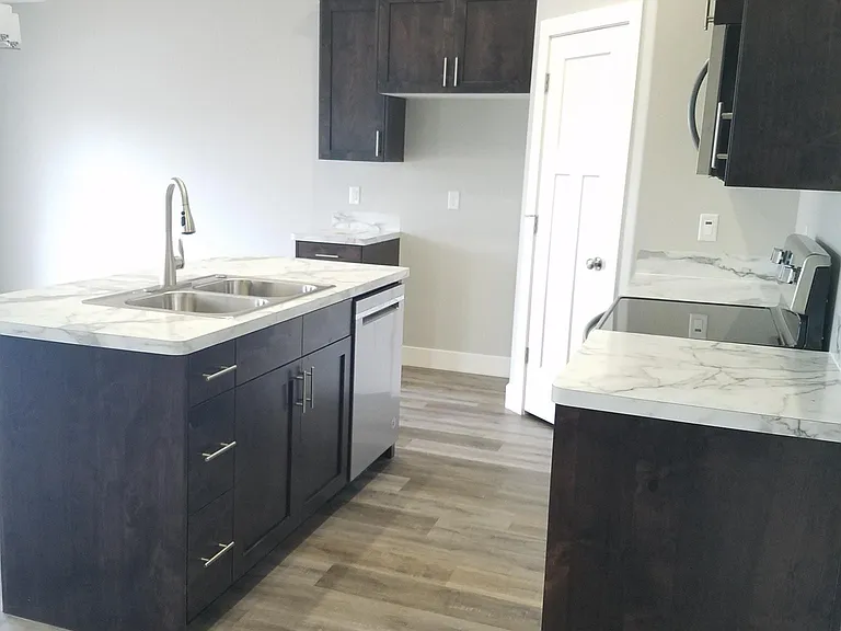 3287 E Kathaway Ln — Photo 9