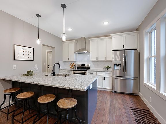 5th image of 389-391 Berkeley Rd