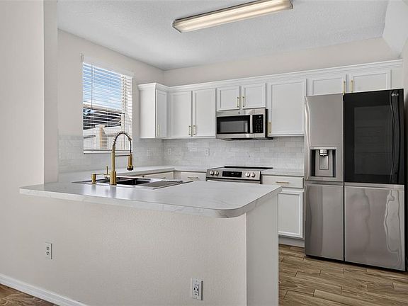 5th image of 9763 CARLSDALE DRIVE