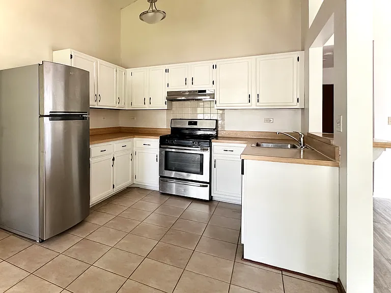 436 Bayview Ave — Photo 4
