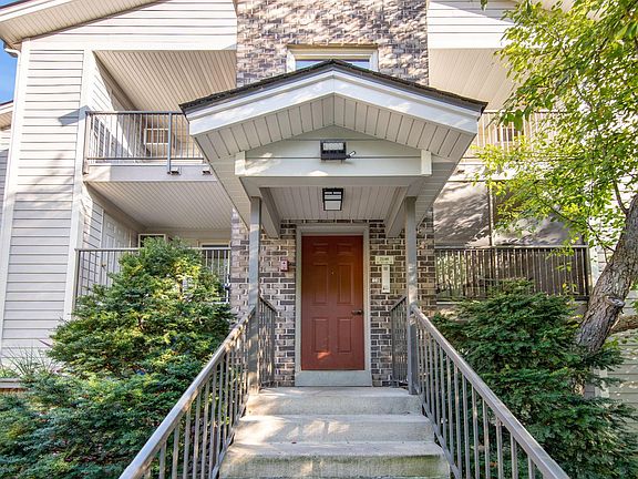 4th image of 2140 Ridge Dr APT 24