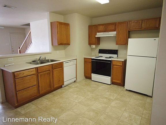 4th image of 3600 Malibu Ln APT C