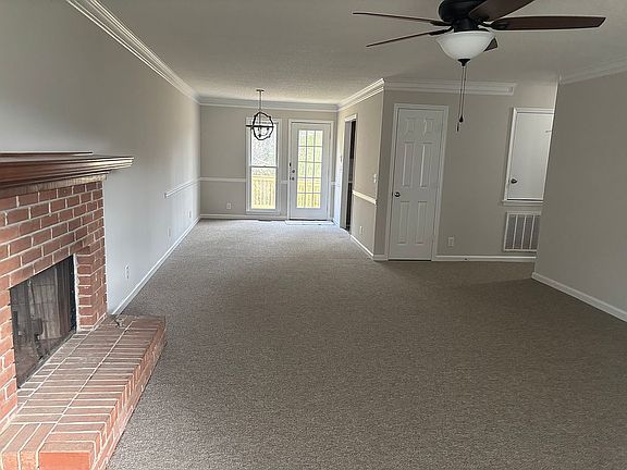 4th image of 164 Manor Row