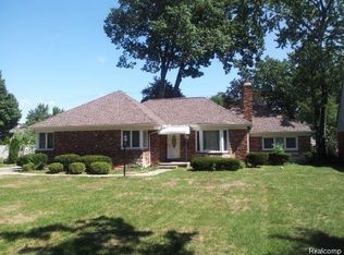 624 N Gulley Rd, Dearborn, MI 48128