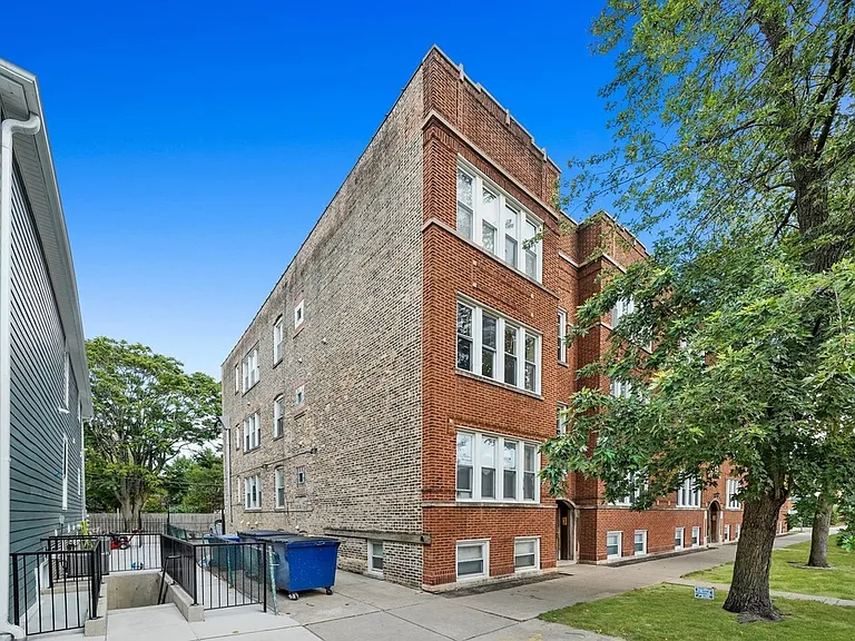 7211 N Damen Ave #2 — Photo 22