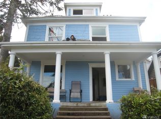 612 N Forest St, Bellingham, WA 98225