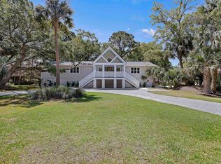 137 Sparrow Dr, Isle Of Palms, SC 29451