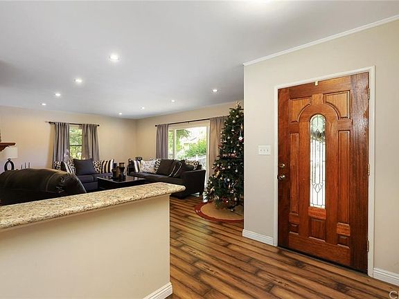 3rd image of 734 E Ada Ave