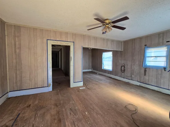 1506 N 1st St, Lamesa, TX 79331