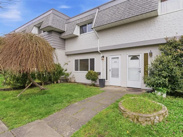 974 Market St, Victoria, BC V8T 2E9
