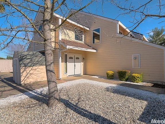 4th image of 7941 Sawgrass Cir