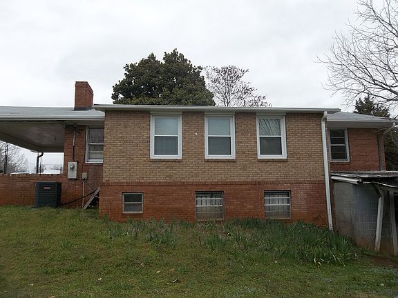 2nd image of 7175 Statesville Blvd