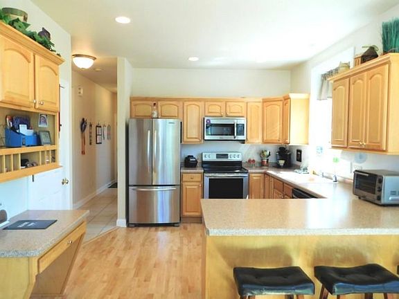 5th image of 112 River Oaks Dr