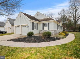 3 Glenview Way E, Gibbsboro, NJ 08026