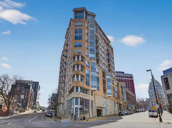 125 N Hamilton St Unit 601, Madison, WI 53703