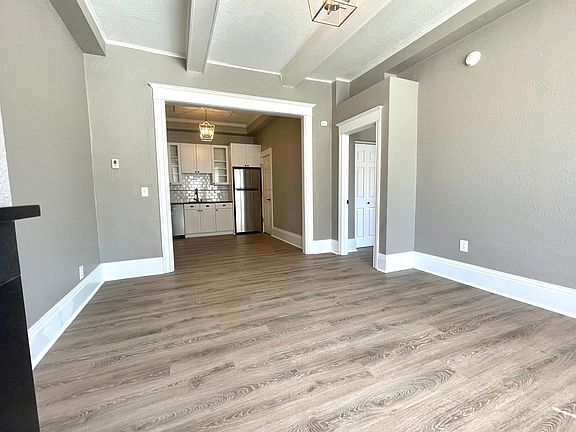 4th image of 1703 Bellevue Ave APT 103