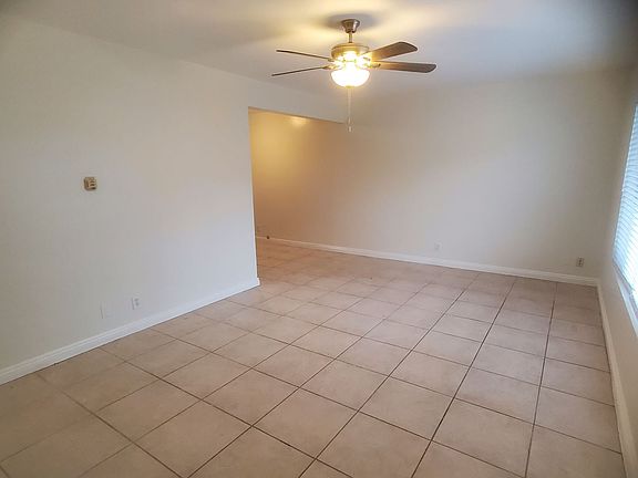 3rd image of 1730-1738 N Ohio Ave #1732