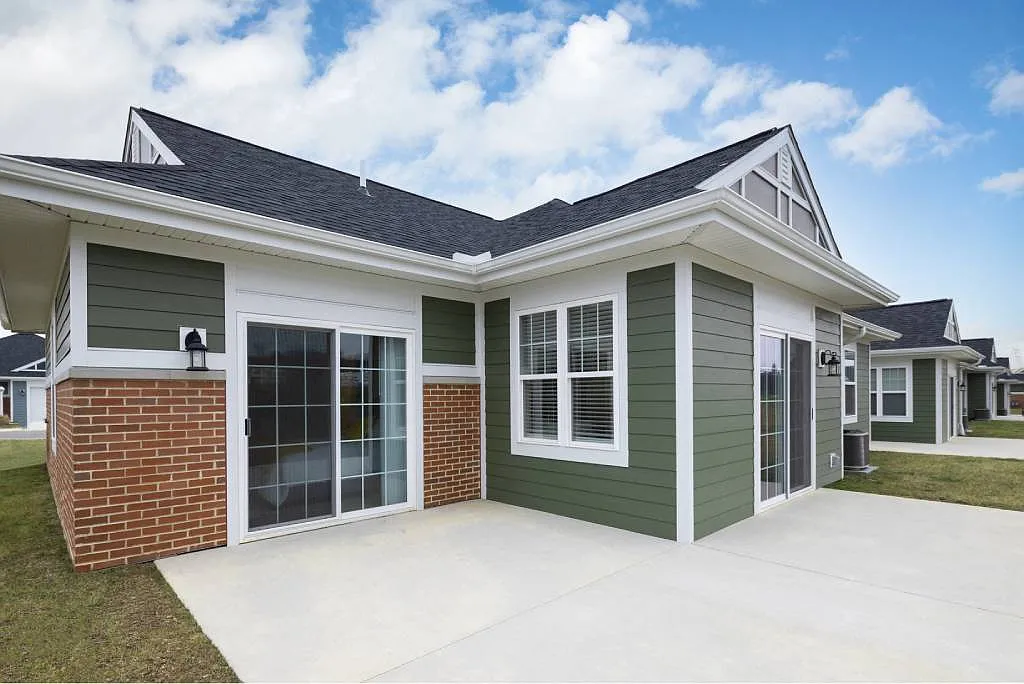 Residences at the Greens — Photo 1