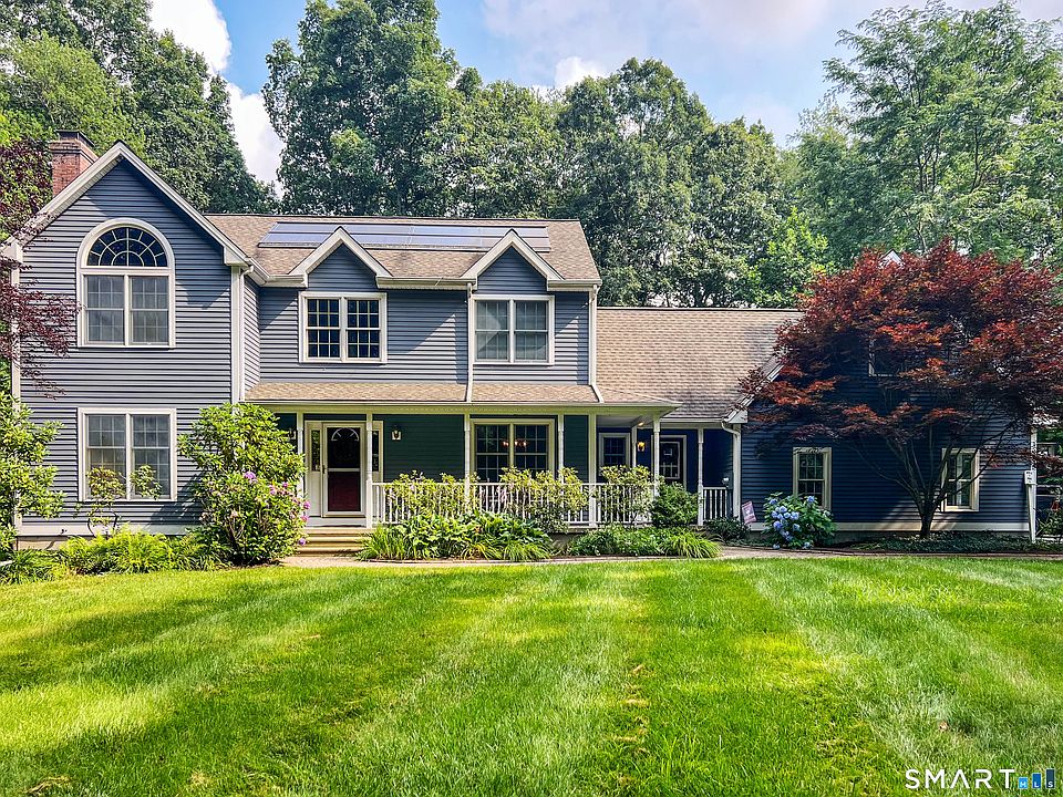 1st image of 33 Tanglewood Drive