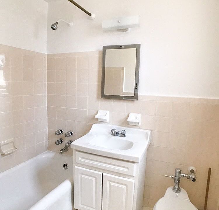 2nd image of 455 W 34th St APT 12D