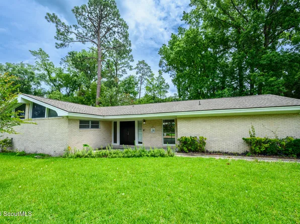 2250 Poinsettia Cir, Brunswick, GA 31520