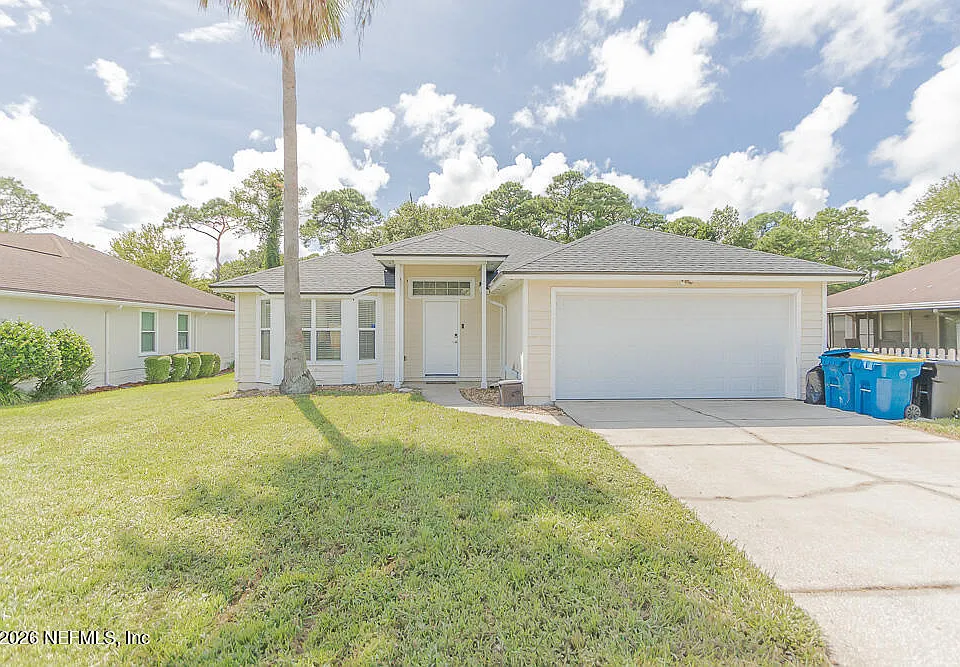 1784 Chandelier Cir W