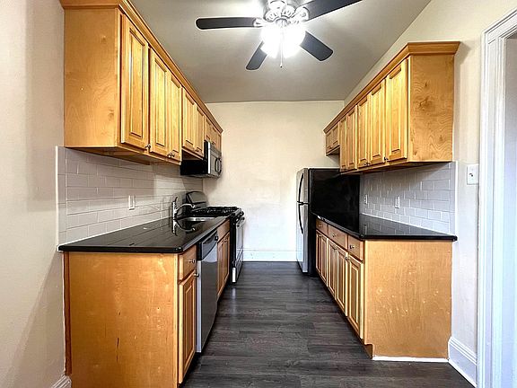 5th image of 131 Kensington Ave APT D3