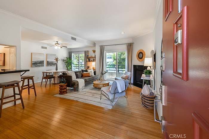 1st image of 4350 Stern Ave APT 1