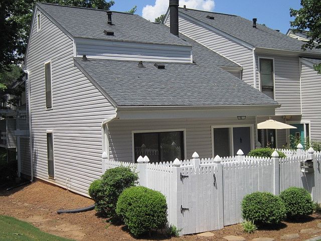 1st image of 1145 Roselawn Ln SE