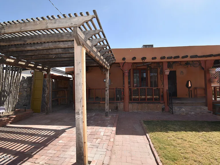 515 Gregory Ave — Photo 34