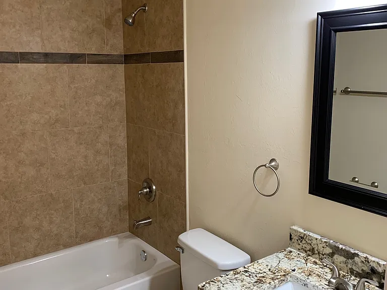3827 SW 8th Ct — Photo 13