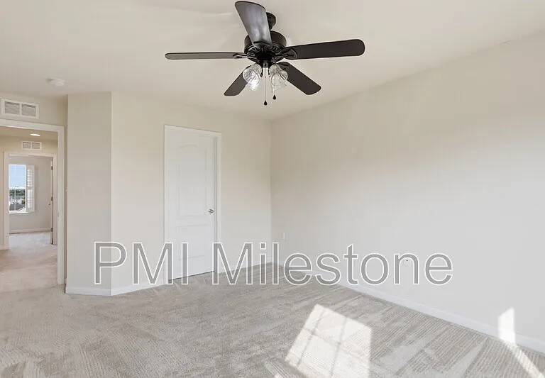 100 Bertelli Ct — Photo 28